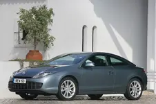 Renault-Laguna-Coupe-TomTom.webp Renault-Laguna-Coupe-TomTom.webp