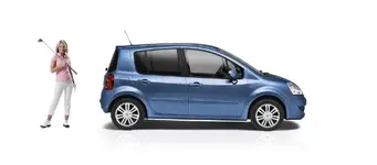 renault-modus-evian--7_1024x0w.webp