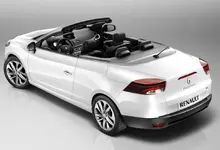 2011-Renault-Megane-Coupe-Cabriolet-Sporty.webp