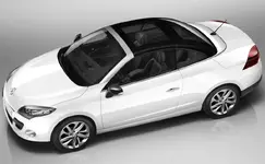 2011-Renault-Megane-Coupe-Cabriolet-Image.webp