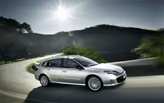 2008-Renault-Laguna-GT-13.webp