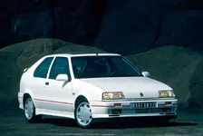 RENAULT-19-16s-3192.webp