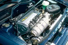 RENAULT-19-16s-3198.webp