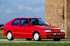 RENAULT-19-16s-3203.webp