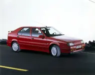 RENAULT-19-16s-3206.webp