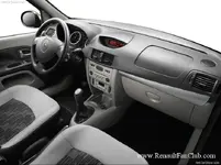 Renault-Symbol_2009_800x600_wallpaper_18.webp