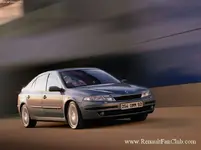 Renault-Laguna_2.0_T_2002_4.webp