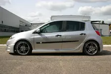 Renault-Clio-3-Shogun-3.webp