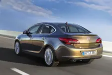 new+opel+astra.webp