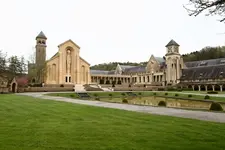 120504091000657479804544.webp