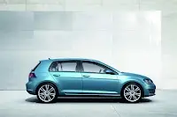 2013-Volkswagen-Golf-7-6.webp