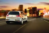 2013-VW-Golf-7-15.webp