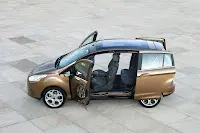 2013-Ford-B-MAX-MPV-3.webp