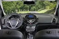2013-Ford-B-MAX-MPV-10.webp