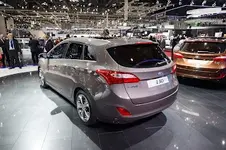 2013-Hyundai-i30-Wagon-8.webp