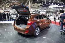 2013-Hyundai-i30-Wagon-9.webp 2013-Hyundai-i30-Wagon-9.webp