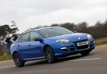 2011-renault-laguna-hatch-gt-line-14.webp