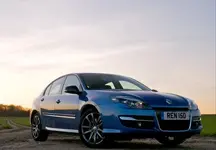 2011-renault-laguna-hatch-gt-line-22.webp