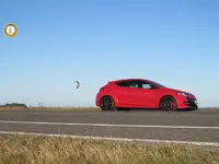 megane3rs.red3.webp