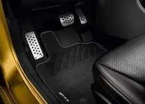 2013_Renault_Clio_RS_200_14.webp 2013_Renault_Clio_RS_200_14.webp