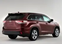 2014_toyota_hignlander_rear_static_600_001.webp 2014_toyota_hignlander_rear_static_600_001.webp