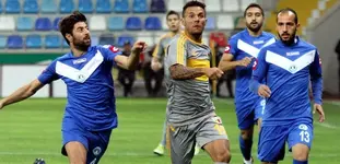 kayserinin_yuzu_kupada_guluyor13832431250_h1090161.webp