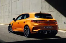 yeni-renault-megane-rs-10.webp