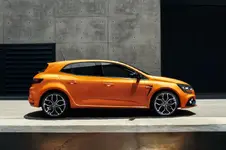 yeni-renault-megane-rs-11.webp