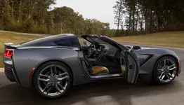 2014-Chevrolet-Corvette-Stingray-2.webp