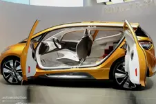 geneva-2011-renault-r-space-concept-live-photos_18.webp