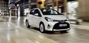 cift_renkli_toyota_yaris_geliyor_1441112211_9603.webp cift_renkli_toyota_yaris_geliyor_1441112211_9603.webp