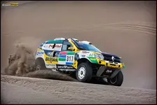 duster-dakar-team16.webp
