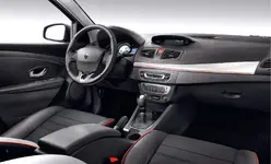 Yeni-Renault-Megane-HB-Play-Edition-2013-4.webp
