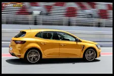 megane%20trophy5.webp