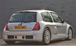 satilik-clio-v6-ingiltere-egzoz.webp